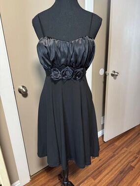 Snap Strapless Black Rosette Empire-Waist A-Line Dress